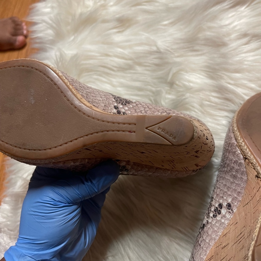 Prada Python pink snake skin Peep- toe wedge - Picture 12 of 16
